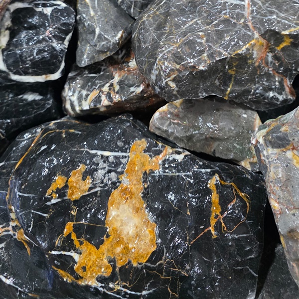 po Black Gold Seiryu kamen za akvarijum Black Gold Seiryu kamen za akvarijum